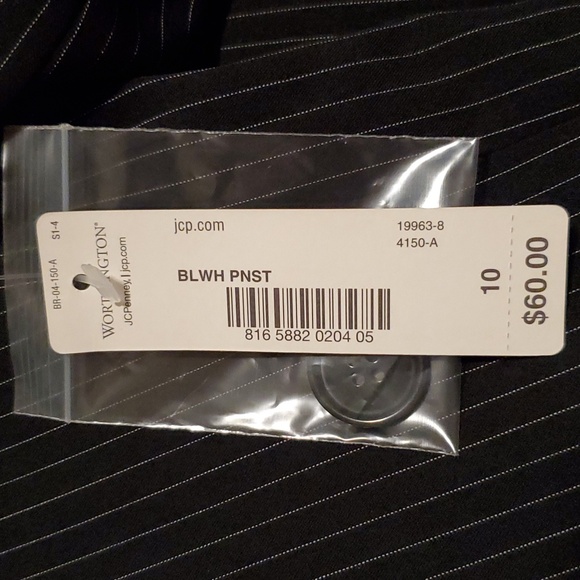 Brand New Blazer - Picture 5 of 8